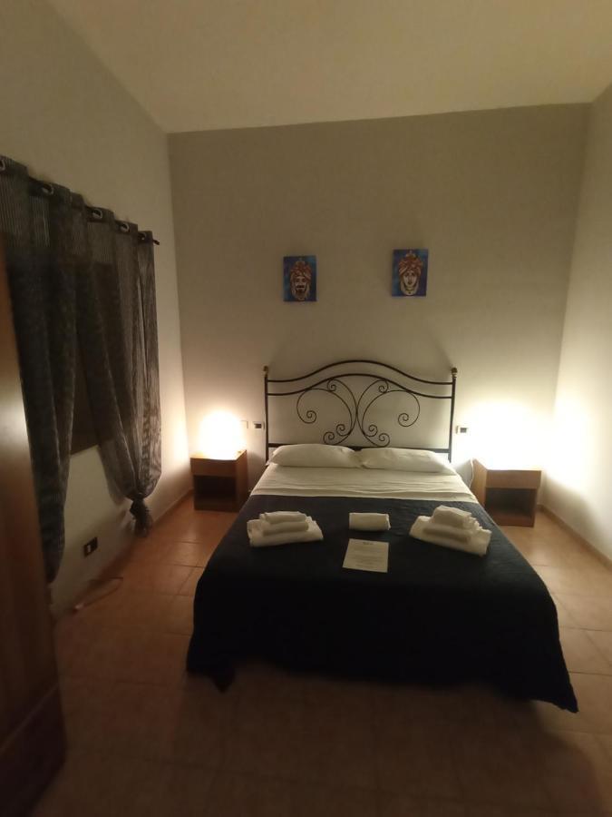 Life Hotels Residence Dei Baroni Szirakúza Kültér fotó